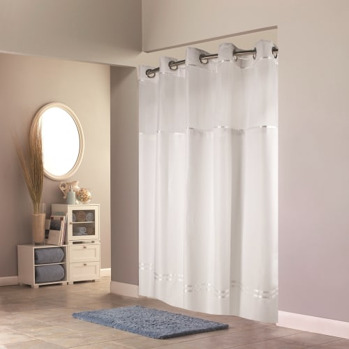 Rideau de douche Escape Hookless® avec doublure à boutons-pression, polyester, 71 x 74 po, blanc/blanc
